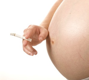 New Study – Mothers Who Smoke During Pregnancy Increase Their Baby’s Risk for Hospitalization and Death
